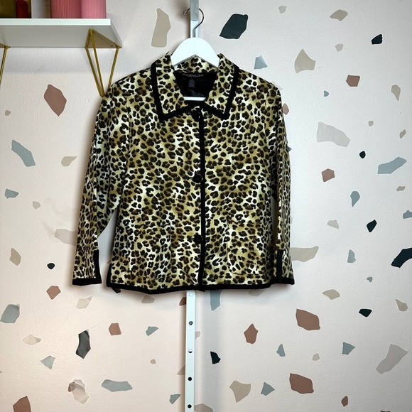 Monterey Bay Clothing Company Jackets & Blazers - MONTEREY‎ BAY Tan Leopard Print Button Front Trimmed Jacket PM
